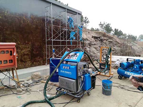 聚脲喷涂机JNJX-H5600(T)(图2) 聚脲喷涂机JNJX-H5600(T)形象墙防腐喷涂