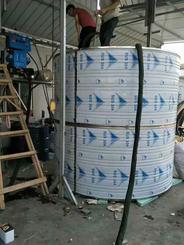 水箱保温的保温层可以填充万向发泡吗 不锈钢能用吗(图1) 水箱保温的保温层可以填充万向发泡