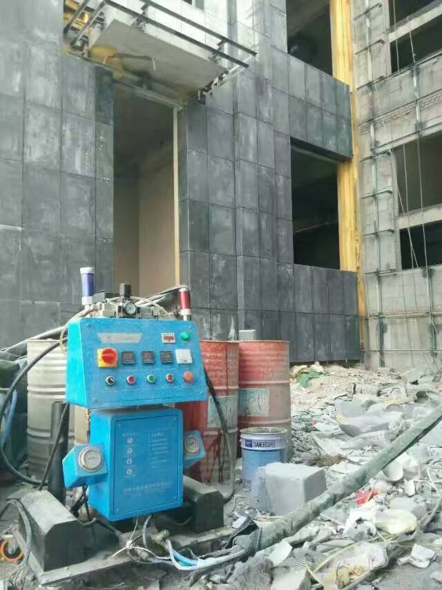 外墙万向喷涂保温(图1) 外墙万向喷涂保温