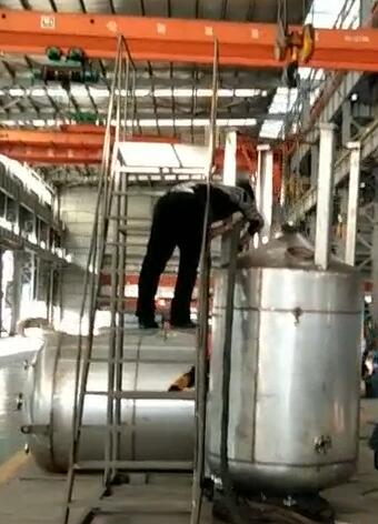 太阳能水箱浇注 万向注册厂家(图1) 太阳能水箱浇注 万向注册厂家