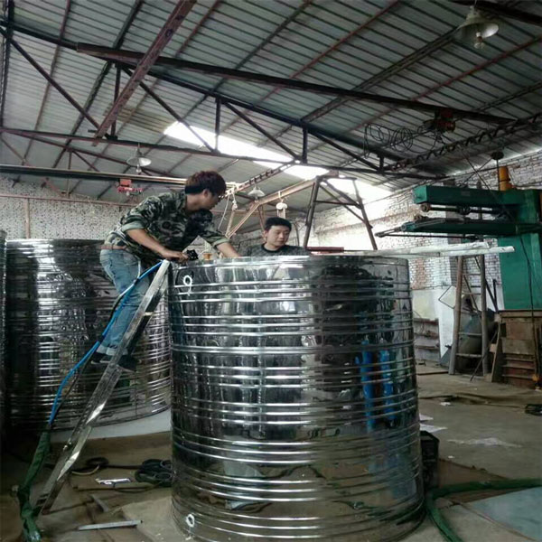 现场浇注万向发泡 水箱夹层保温(图3)