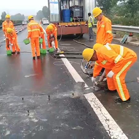 高压注浆机哪里能买到(图2) 高压注浆机路面灌缝填充
