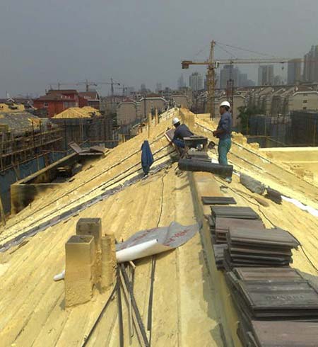 外墙屋顶保温施工喷涂硬泡欧陆保温材料